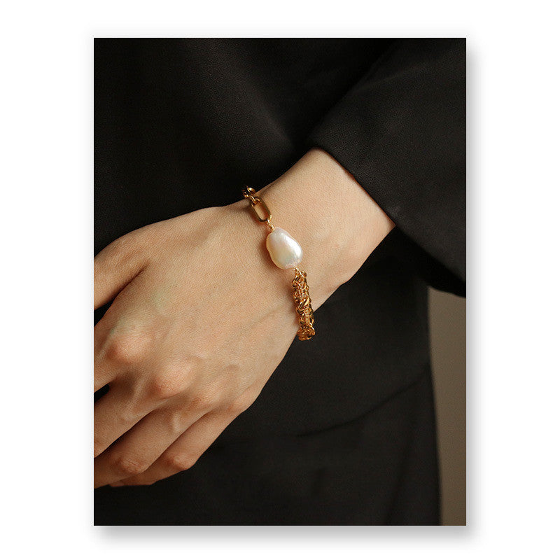 Chain stitching pearl bracelet